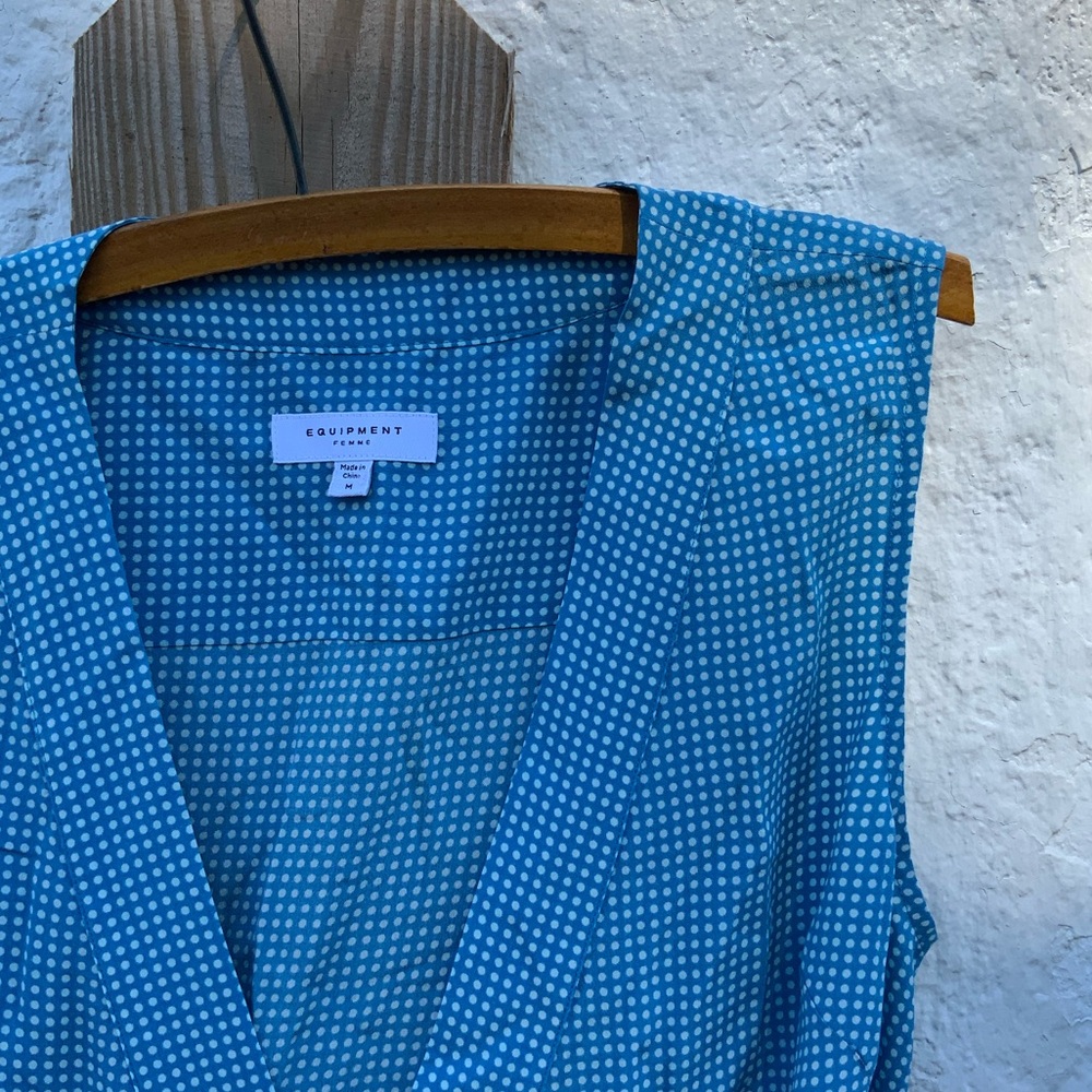 Equipment Maovesa 100% Silk Blue and White Polka Dot Wrap Dress M - Picture 4 of 6